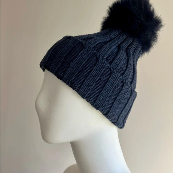 GIRLS CATYA 100% Lana Merino Wool  HAT Beanie WITH POM-POM, SIZE 6 NWOT - Picture 2 of 7